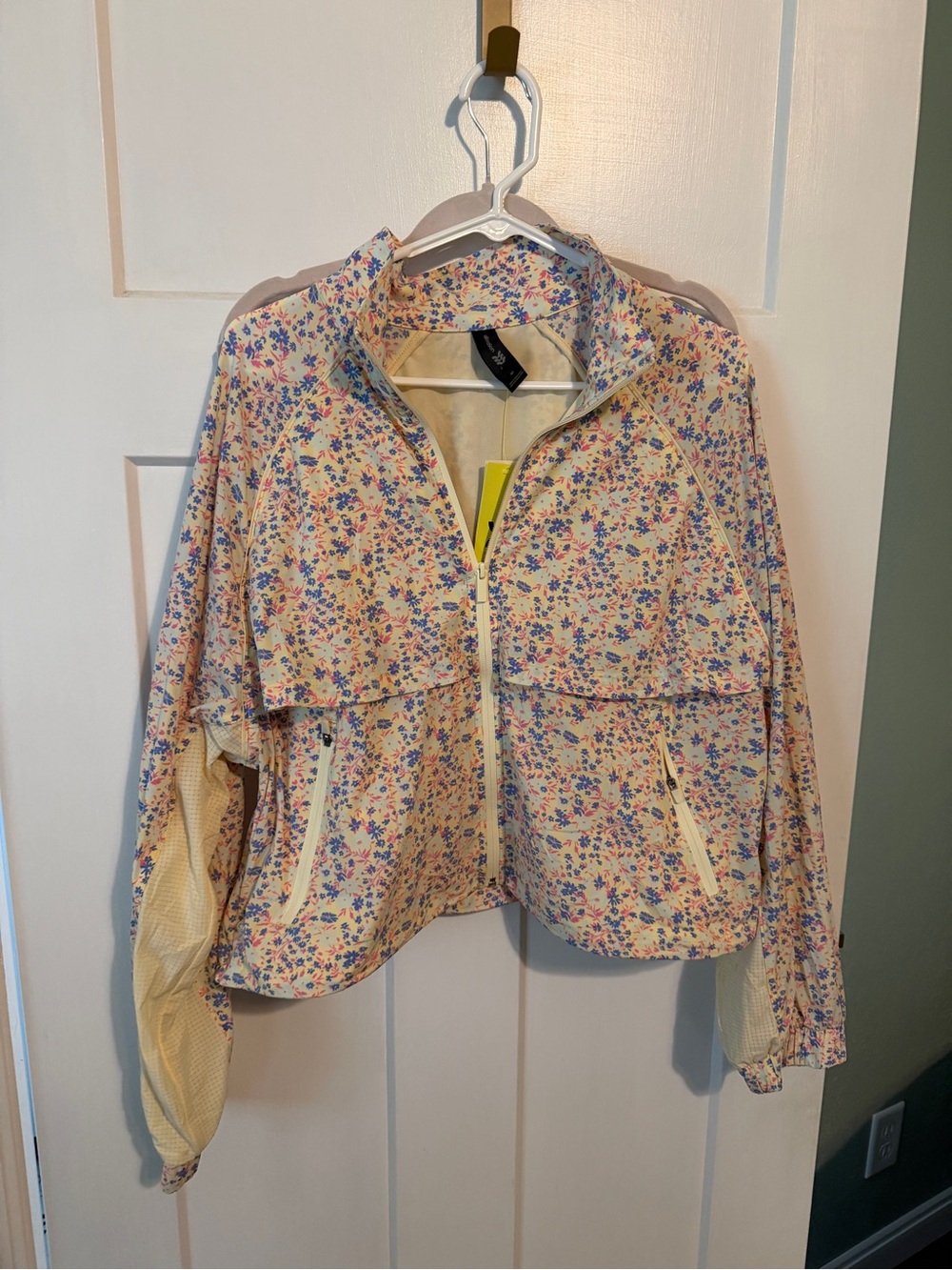 all in motion Cream Floral Zip-Up Utility Jacket with Pink & Blue Flowers